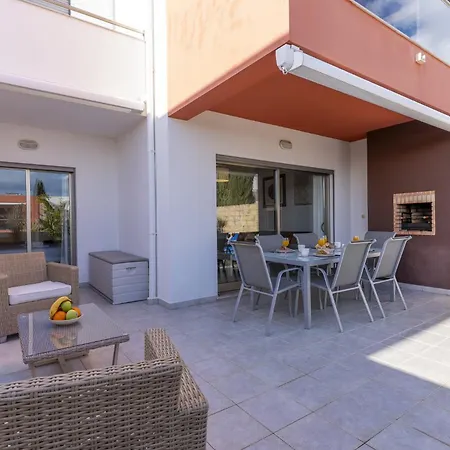#354 Vitismar Pool&relax Apartamento *