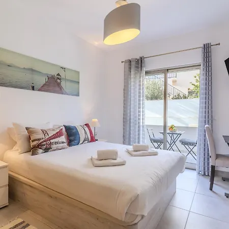 #354 Vitismar Au By Holidays *